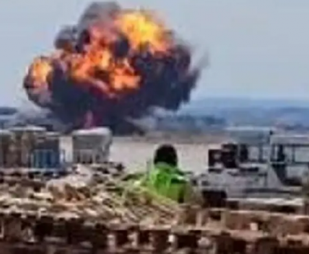 شاهد بالفيديو كيف سقطت طائرة F-18 الأمريكية